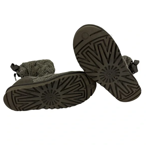 UGG Isla Sweater Cable Knit Boots in Gray Size 7 - Picture 15 of 16